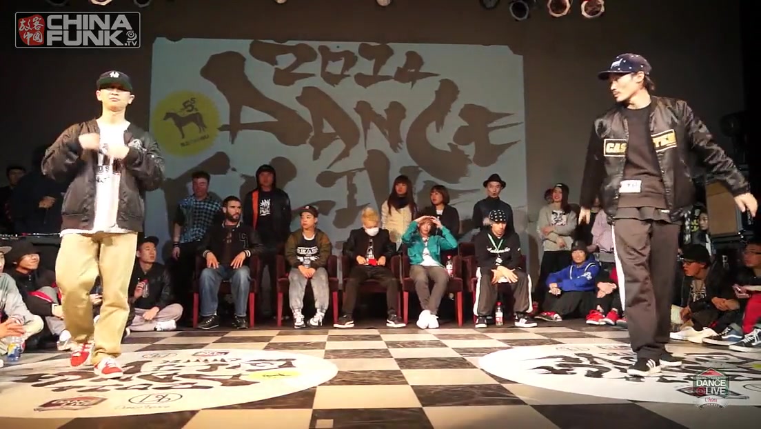 【2014】Dance@Live中国 Freestyle8进4 兔子 VS 大饼哔哩哔哩bilibili