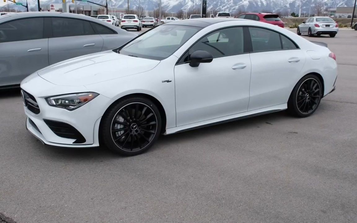 全方位实拍2023款奔驰amg cla 35双门跑车试驾与深度回顾-风格与性能