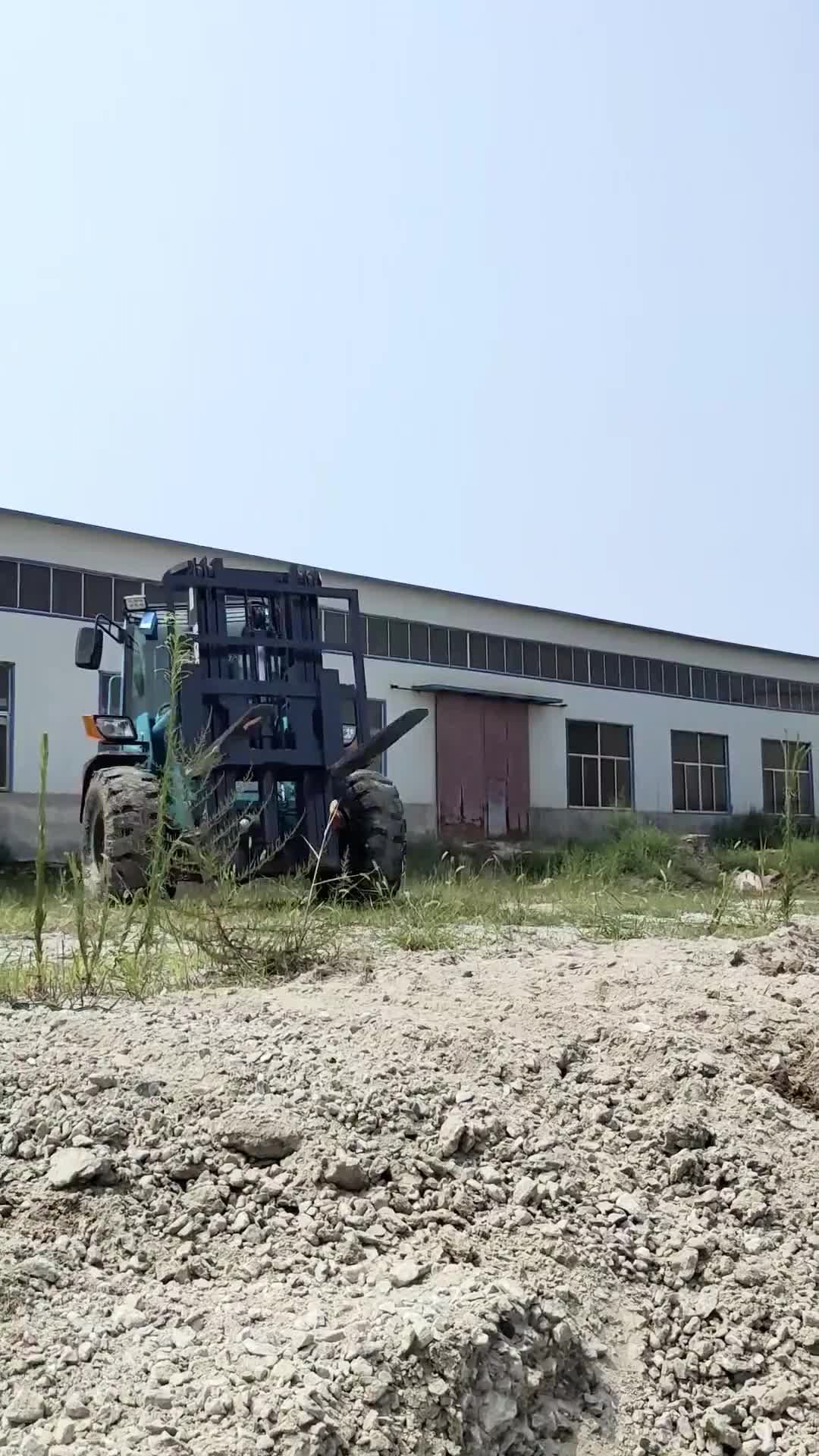 矮款燃油四驱越野叉车,可下地下室工作哔哩哔哩bilibili