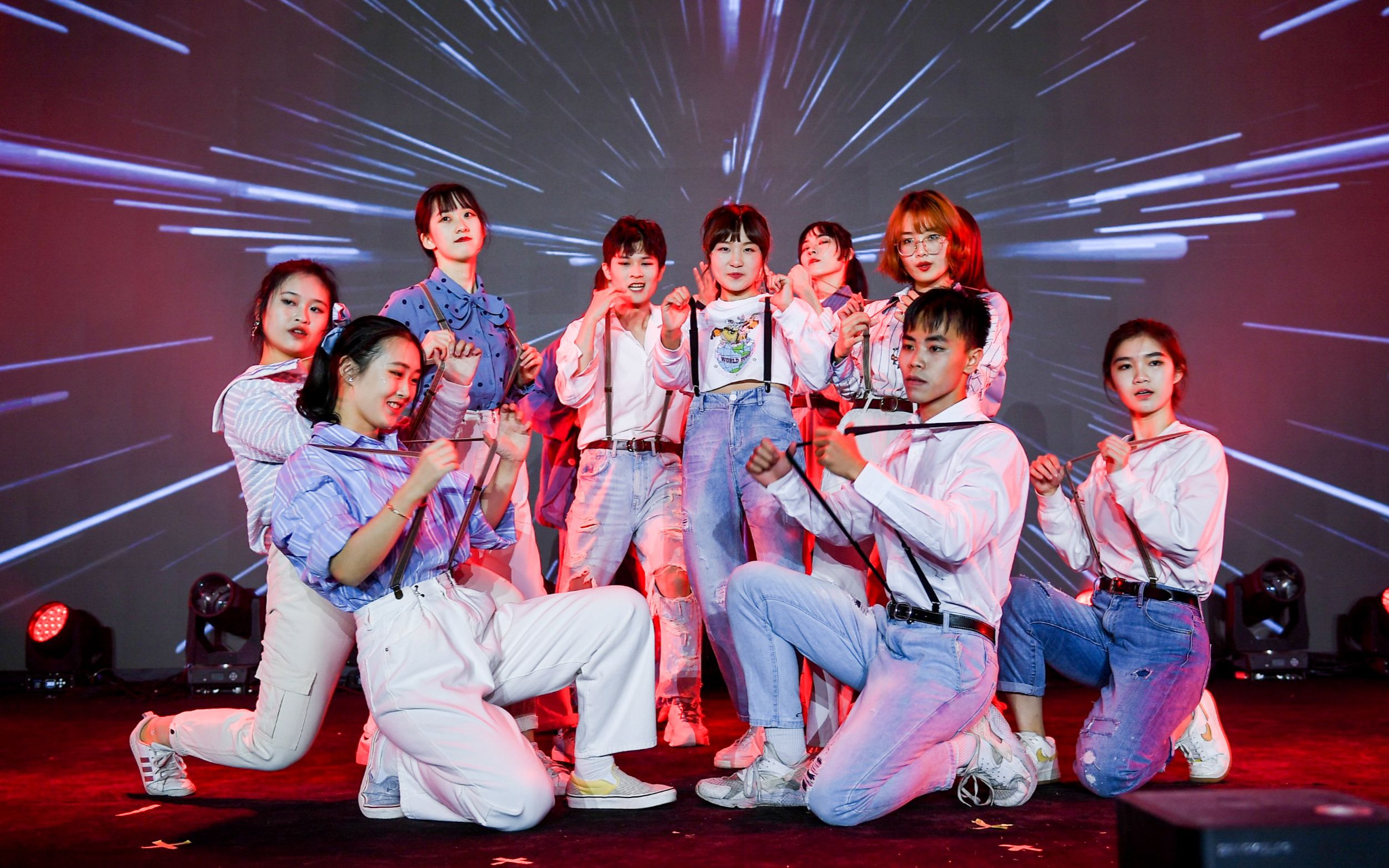 【上海交大医学院迎新】freshin街舞社  very nice翻跳 & swag solo &