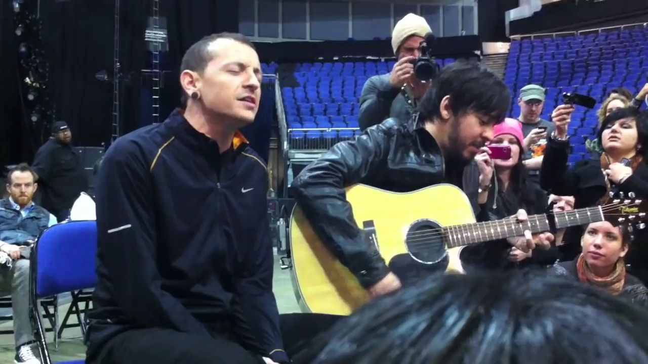 [图]Leave out all the rest + The messenger Linkin Park Acoustic @ LPU Summit 2010