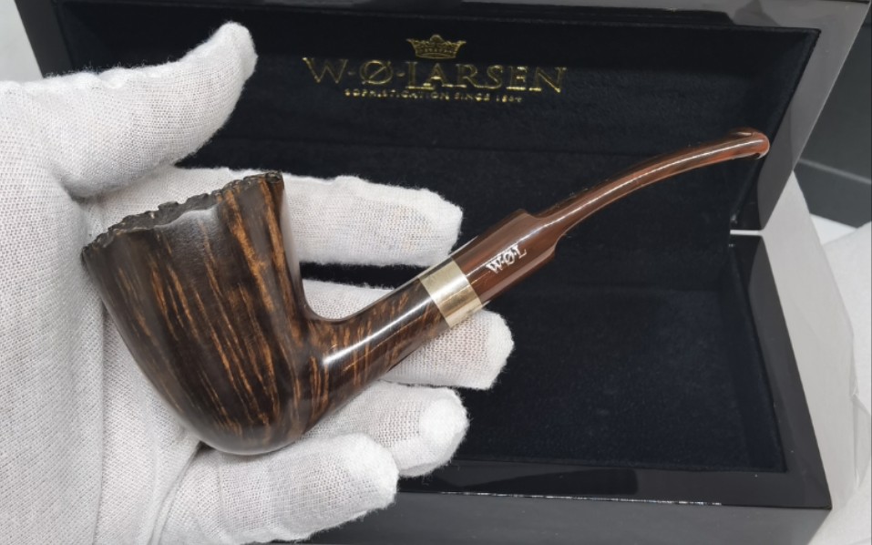 拉森(w.o.larsen)烟斗,是史丹威(stanwell)烟斗的高端品牌哔哩哔哩bilibili