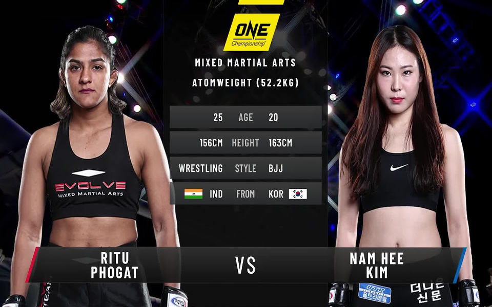 [图]【摔跤吧爸爸3妹原型，自由跤冠军征战MMA铁笼】Ritu Phogat vs 南韩 金南熙