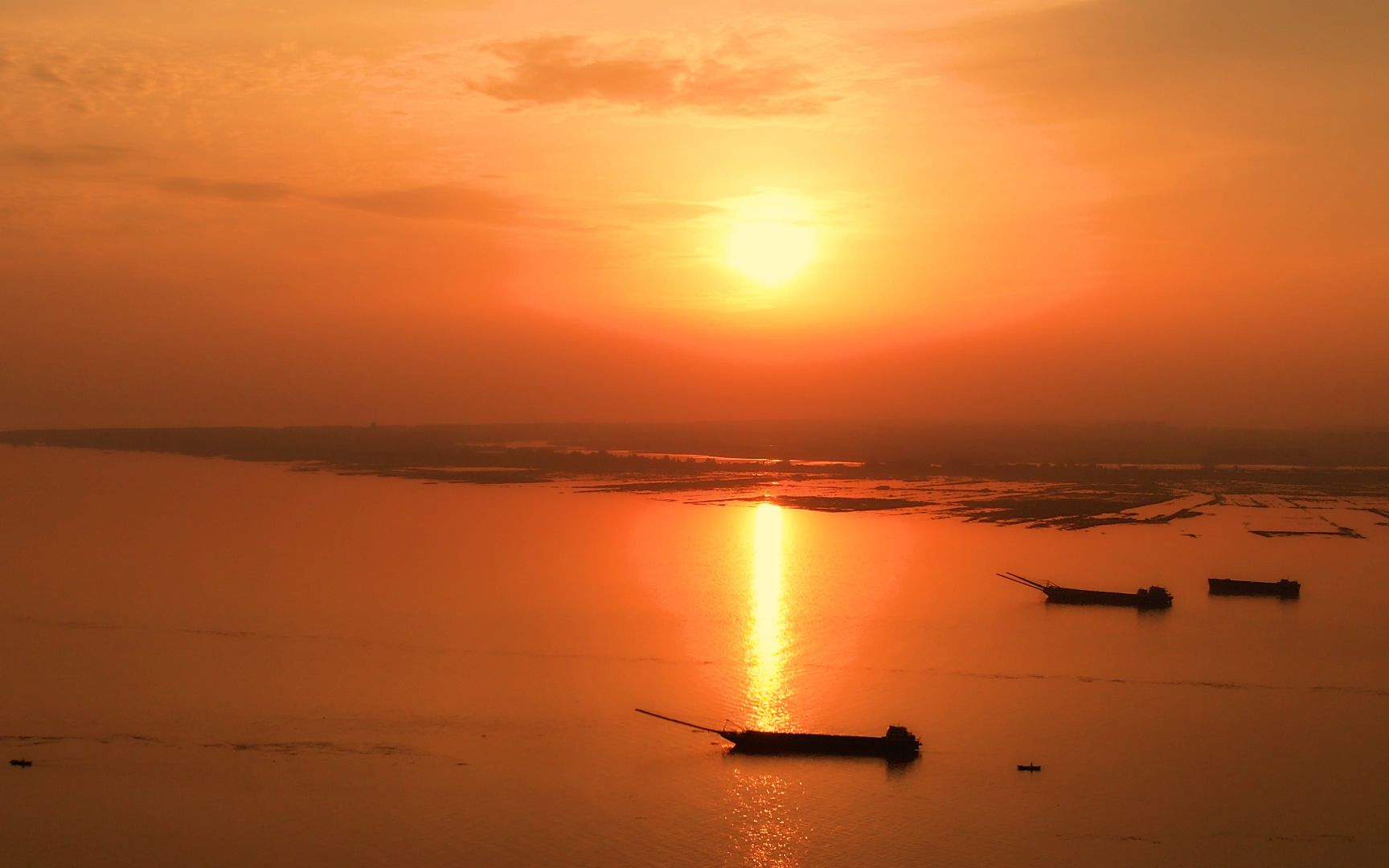 【飞来飞去的日常】洞庭湖的夕阳