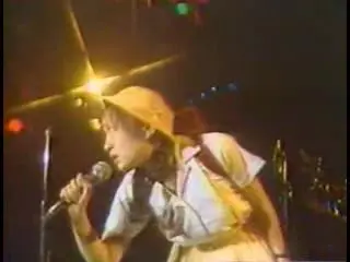 戸川純　演劇関連 プログラムちらし　羅生門・雨かしら・わらの心臓・マリィヴォロン 1998 04 03 12 戸川純 劇場中継 雨かしら（抜粋版） - YouTube