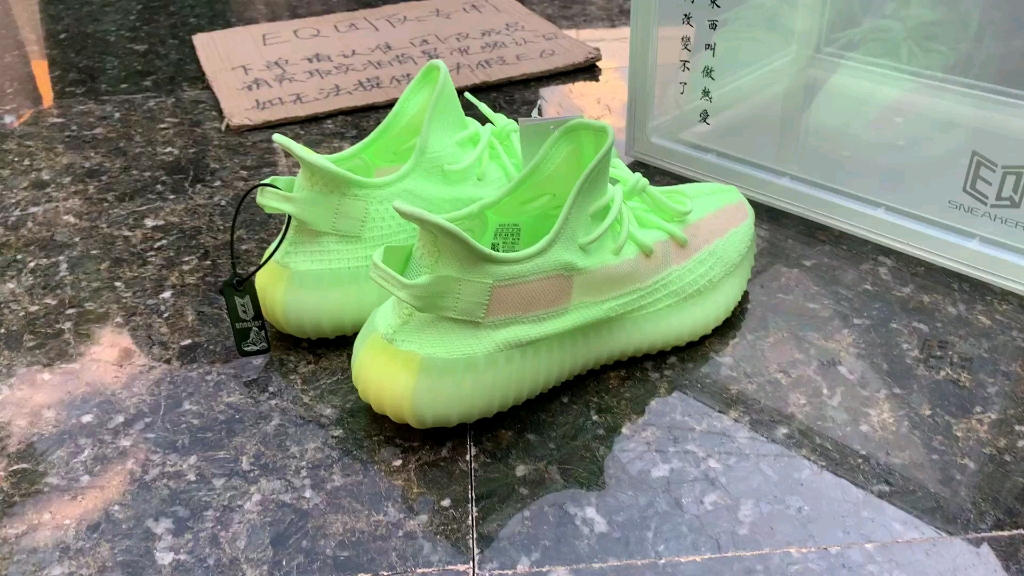 yeezy350荧光绿过验批次强势出货
