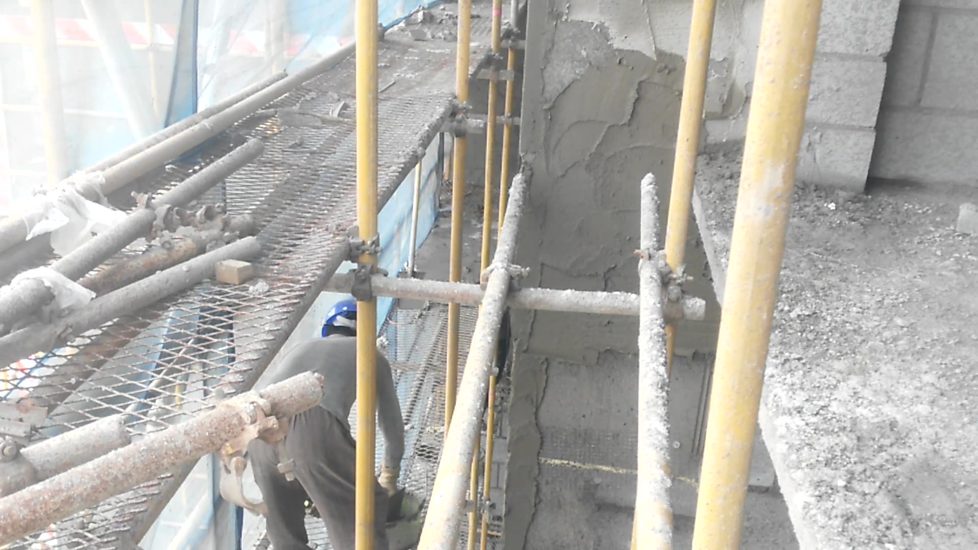 主体外墙第一遍找平层打底糙