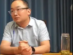 Скачать видео: 前华为大佬谈子欲养而亲不待，让人泪目#华为