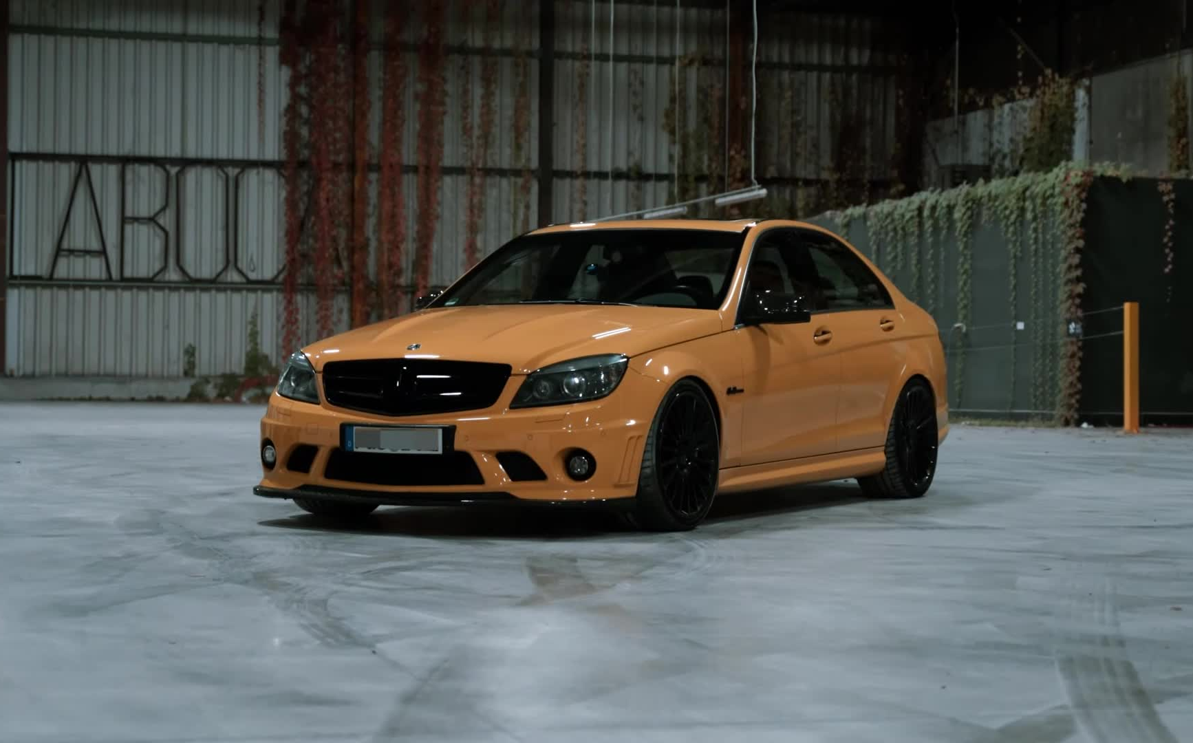 【C63 AMG】Black & Yellow MercedesBenz C63 AMG (W204)哔哩哔哩bilibili