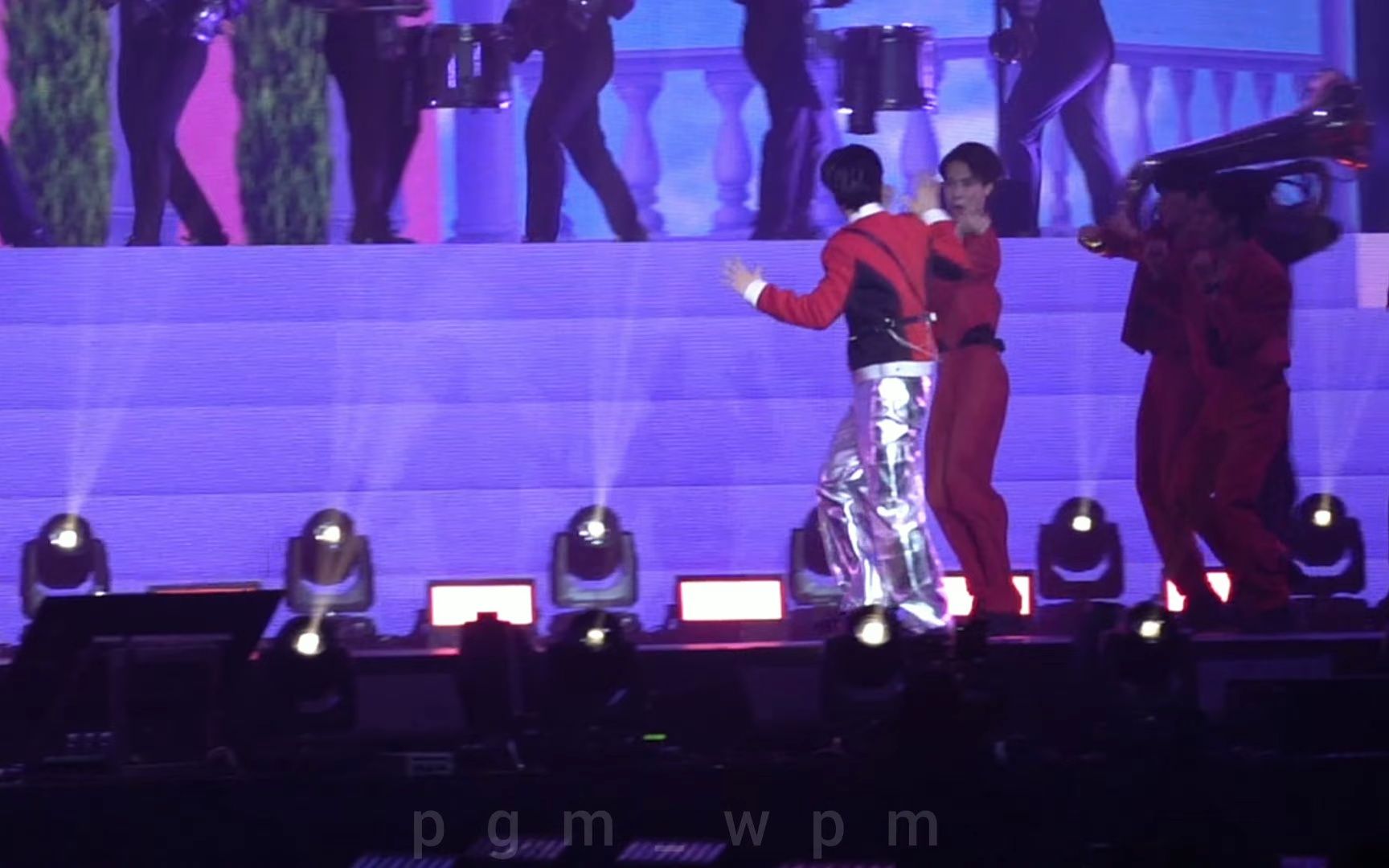 [图]【Fourth Fancam】ต่อจากนี้เพลงรักทุกเพลงจะเป็นของเธอเท่านั้น GeminiFourthConcertD1