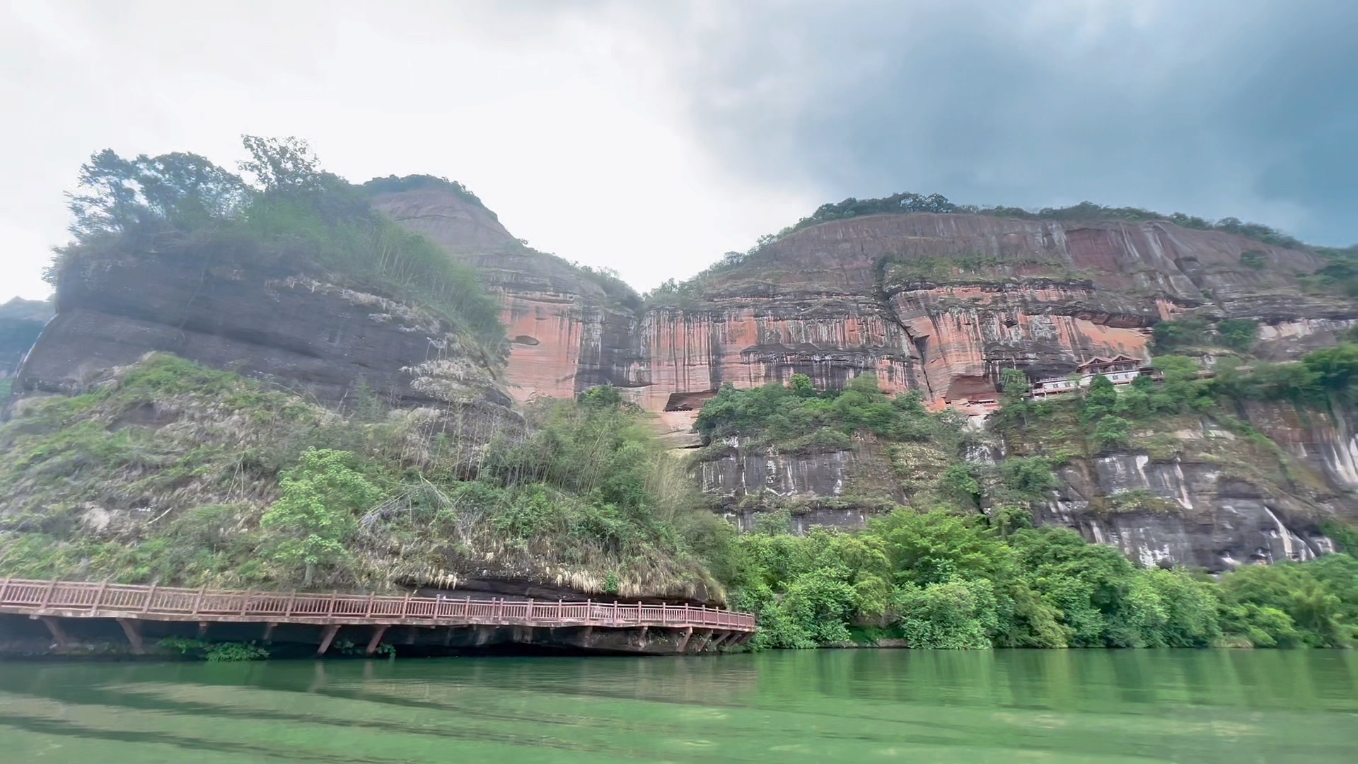 韶关丹霞山 水上丹霞游船