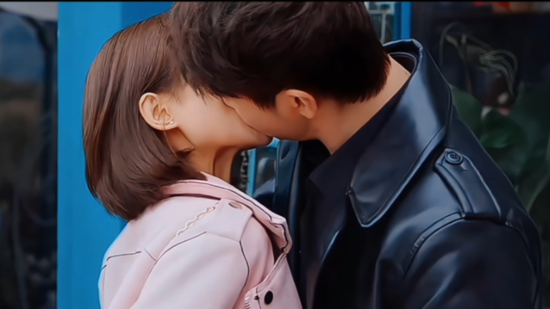 陆毅x李一桐 只为那一刻与你相见 邵铭哲x夏苒苒 吻戏合集