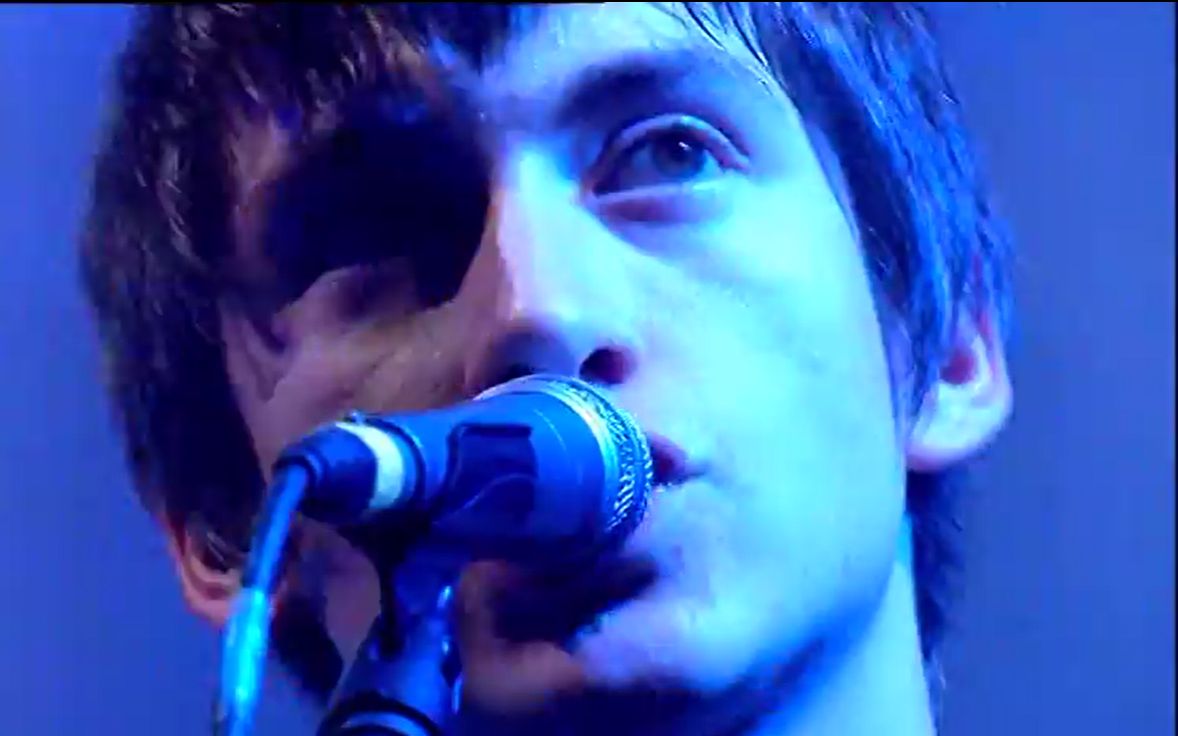 [图]Arctic Monkeys Live At Glastonbury 2007