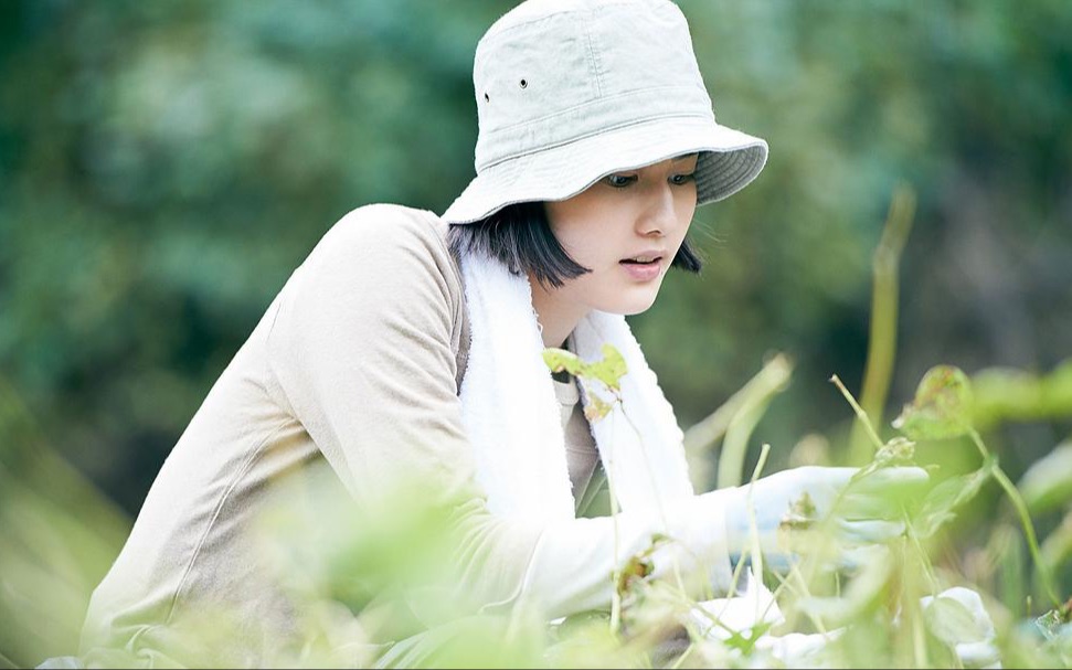 靠自己的双手，日本少女也能过得很幸福！《小森林·夏秋篇》