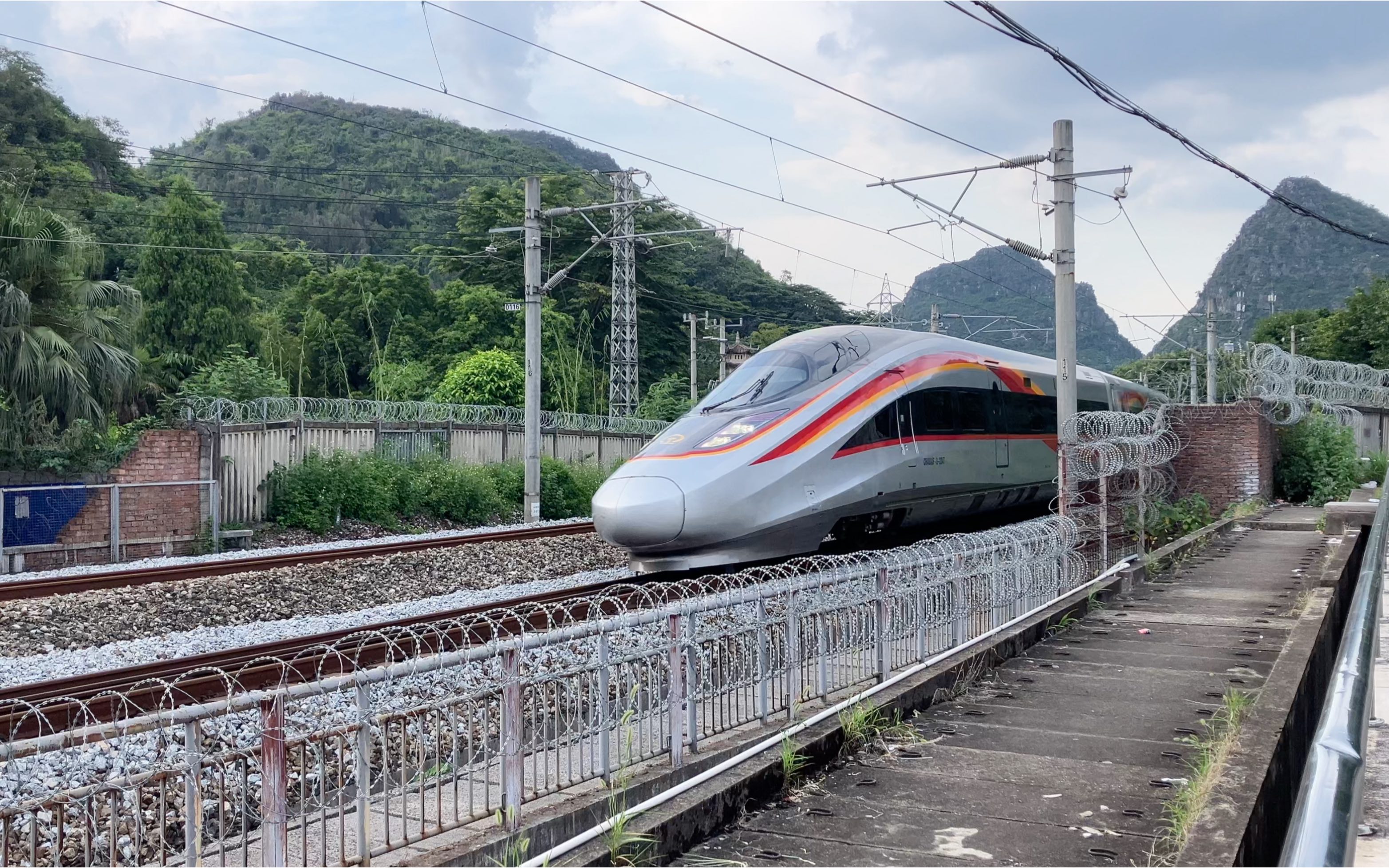 cr400af-s-2347技术提升型智能动车组,红神龙就是好看.