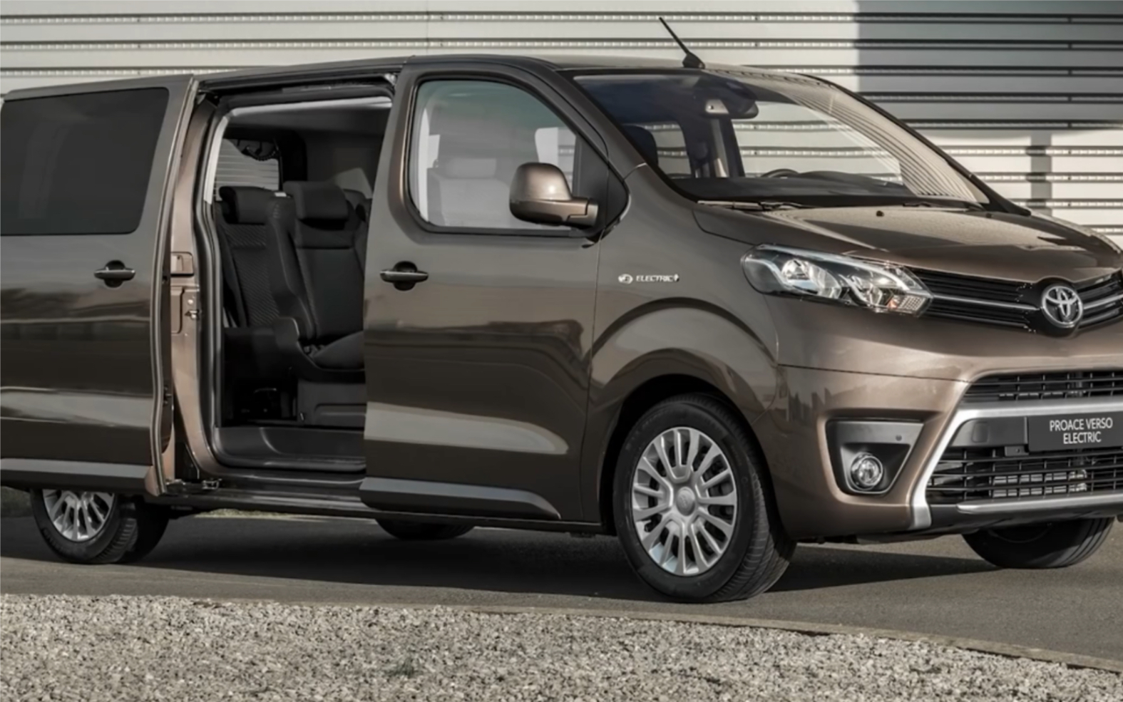 2021款丰田proace verso electric登场,日法混血贴心进化!