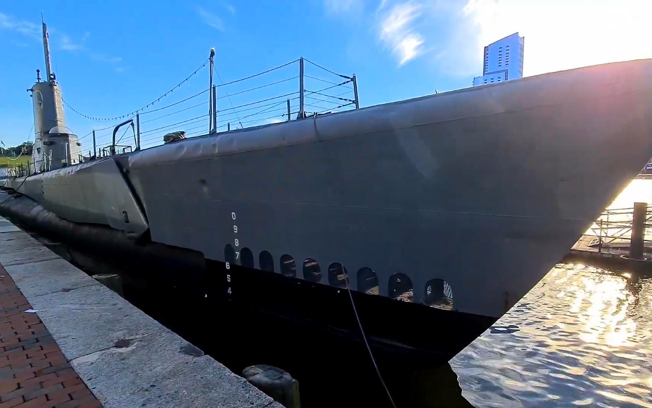 【马里兰州】巴尔的摩海事博物馆 - 加托级常规动力潜艇"鳕鱼"号(ss