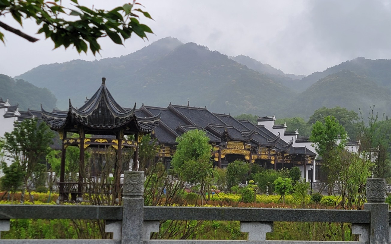 景德镇乐平洪岩仙境水上戏台