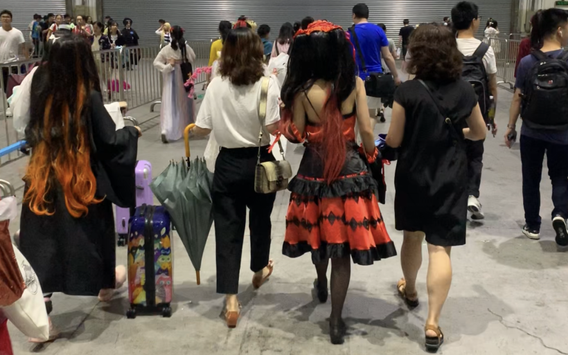 上海理想乡漫展:纯黑签名会(这届好多家长)【moon】魔都 第九届 现场