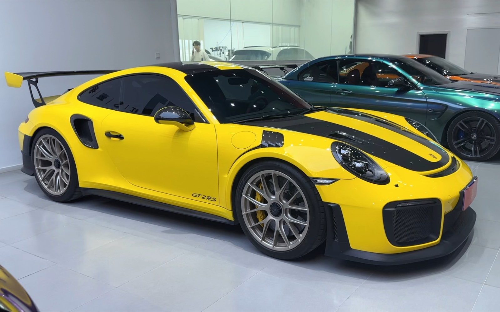 哇!这车子好好看!