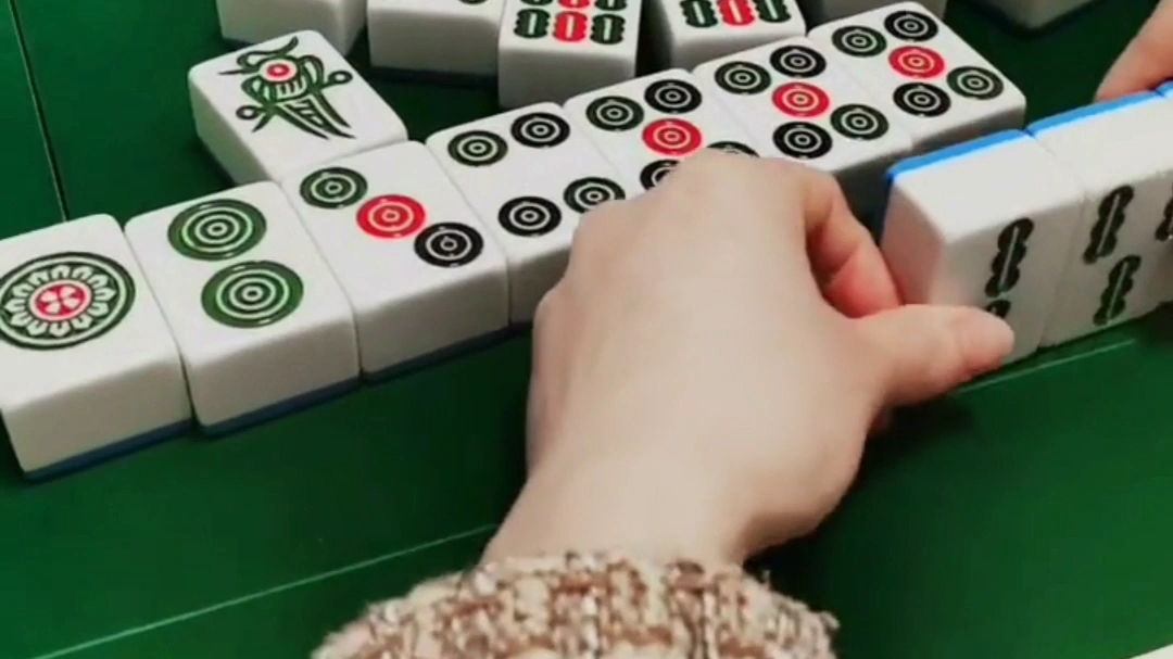 这牌你会亮吗?#卡五星 #群里人多#手机上卡起来