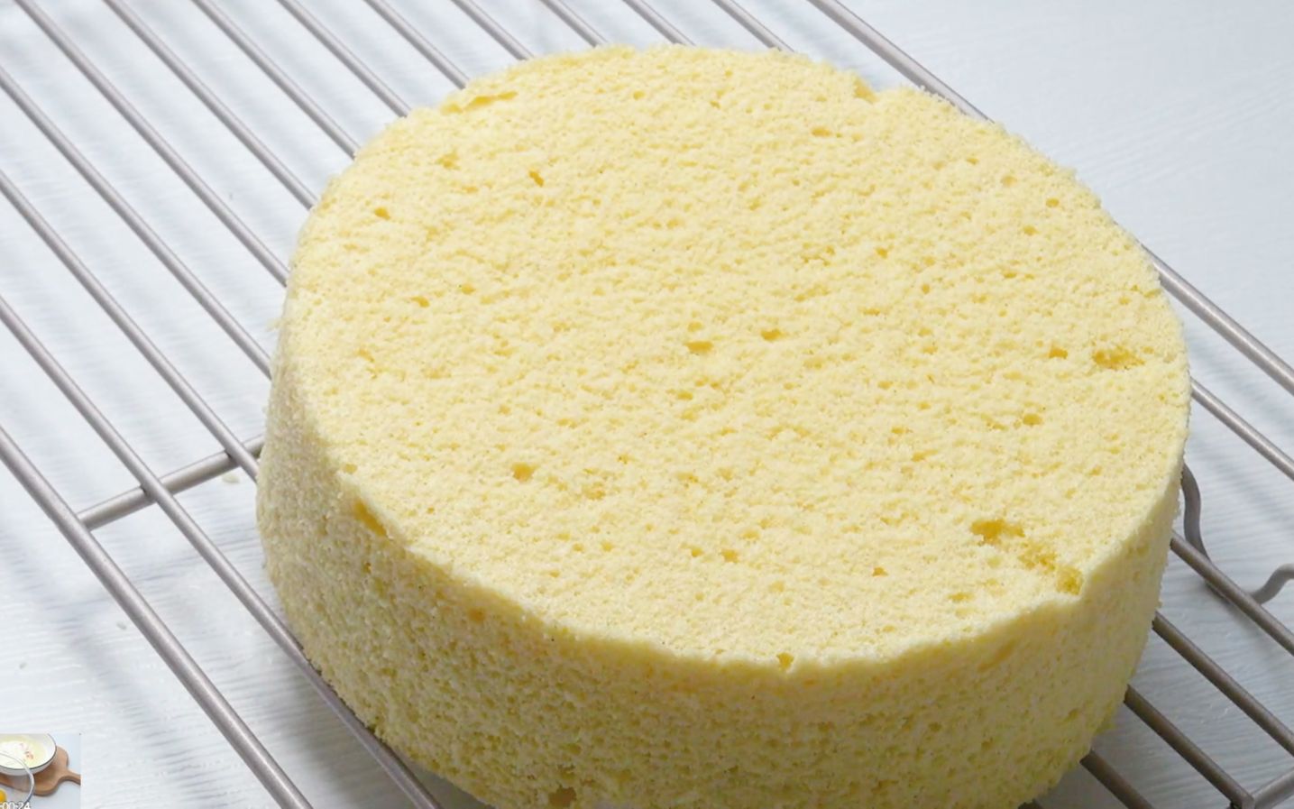 免烤箱的玉米面蛋糕,香甜松软,简单又健康,一看就会