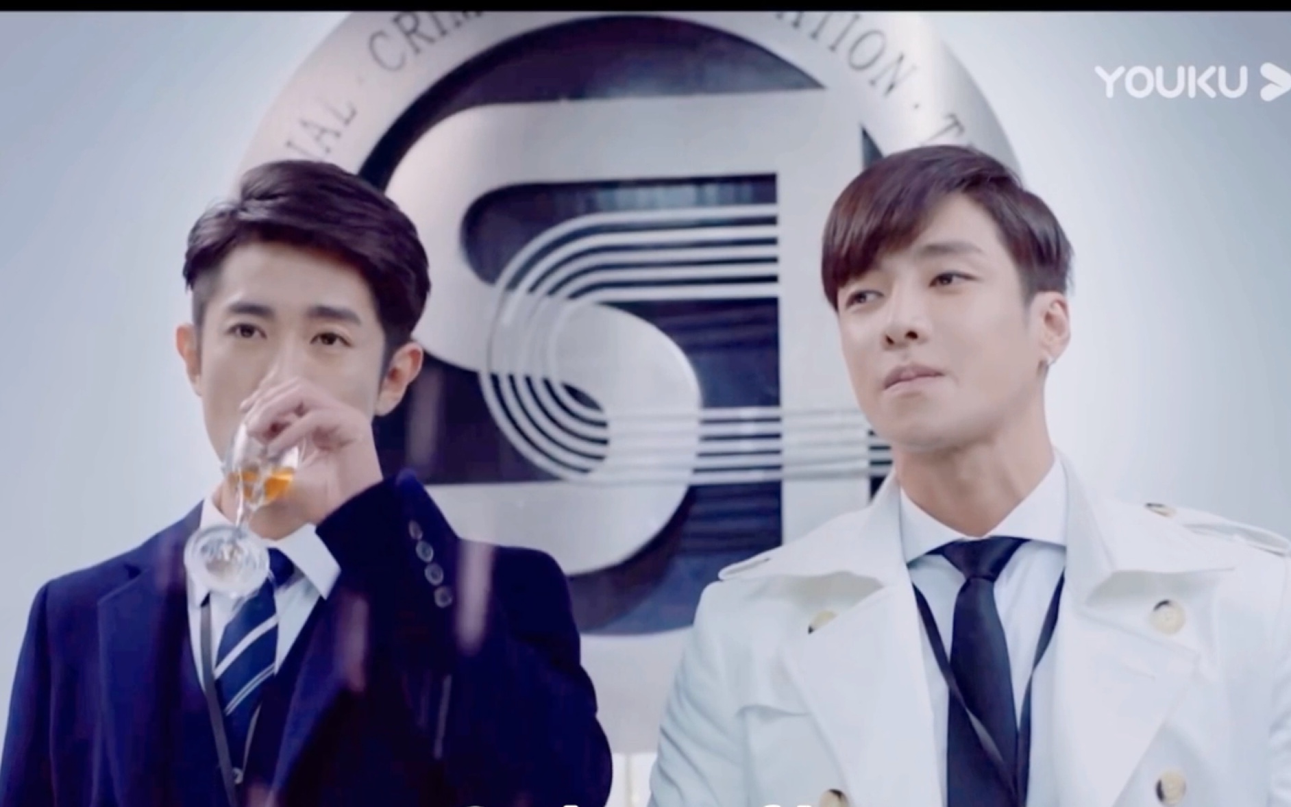 【瞳耀】【原作向混剪】outlaws of love 禁忌之爱_哔哩哔哩 (゜-゜)