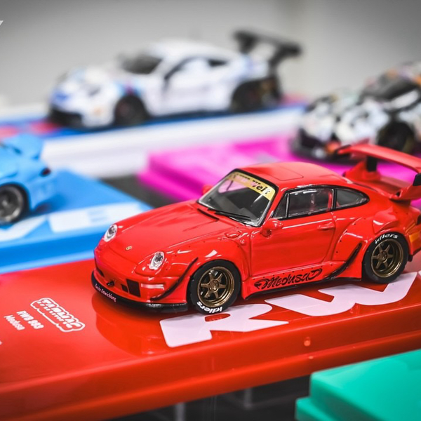 TARMAC WORKS 台湾限定　ポルシェRWB 993 Medusa Amazon.co.jp: TARMAC WORKS 台湾限定 ポルシェRWB 993 Medusa