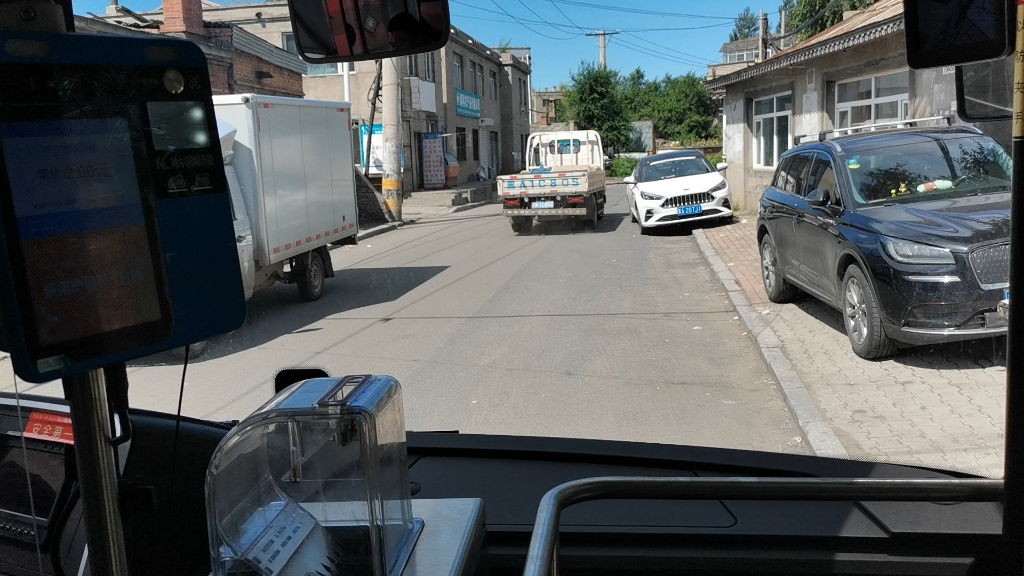 哈尔滨20路变压器厂 天邑澜湾首未站