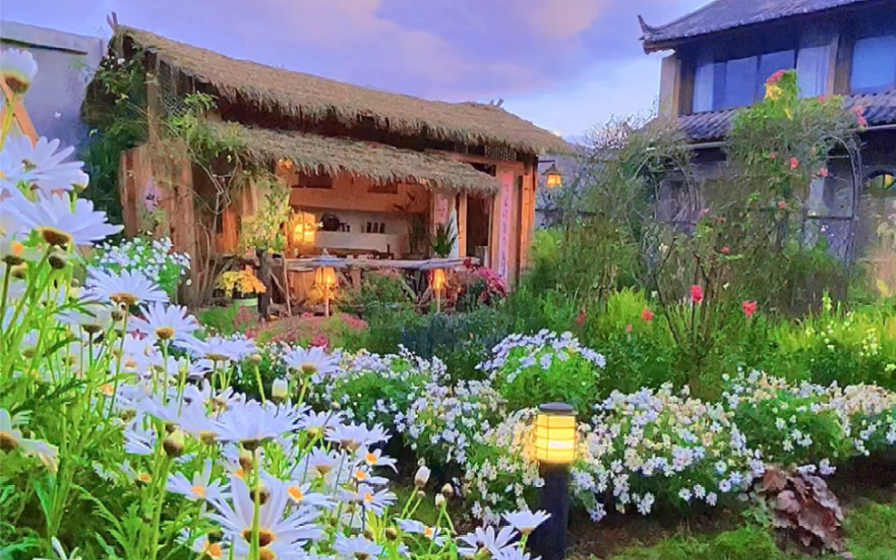 云南丽江民宿|神仙般的院子 束河花园下午茶