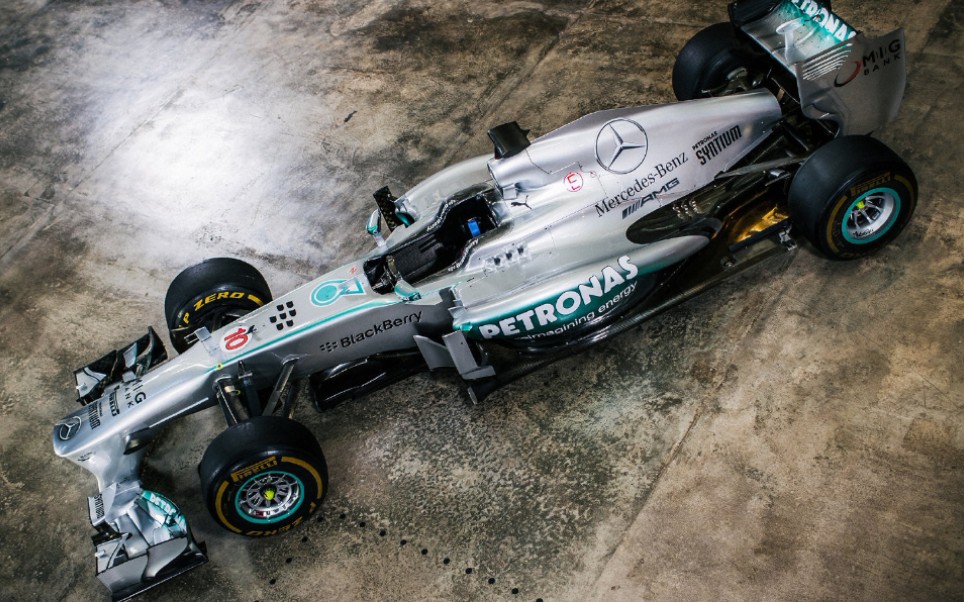 梅赛德斯f1《银箭故事》第四集:w04