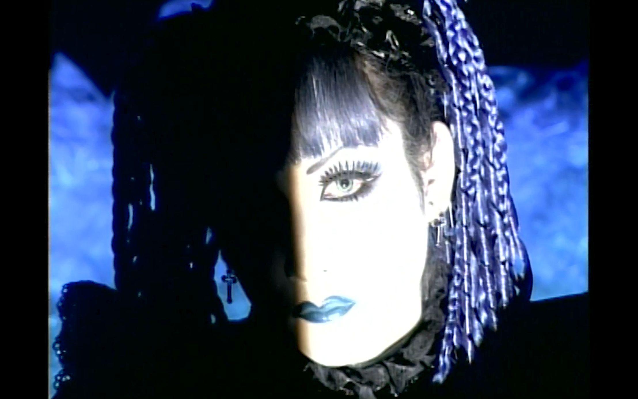 [图]【视觉系】MALICE MIZER「虚無の中での遊戯」MV (中文字幕)