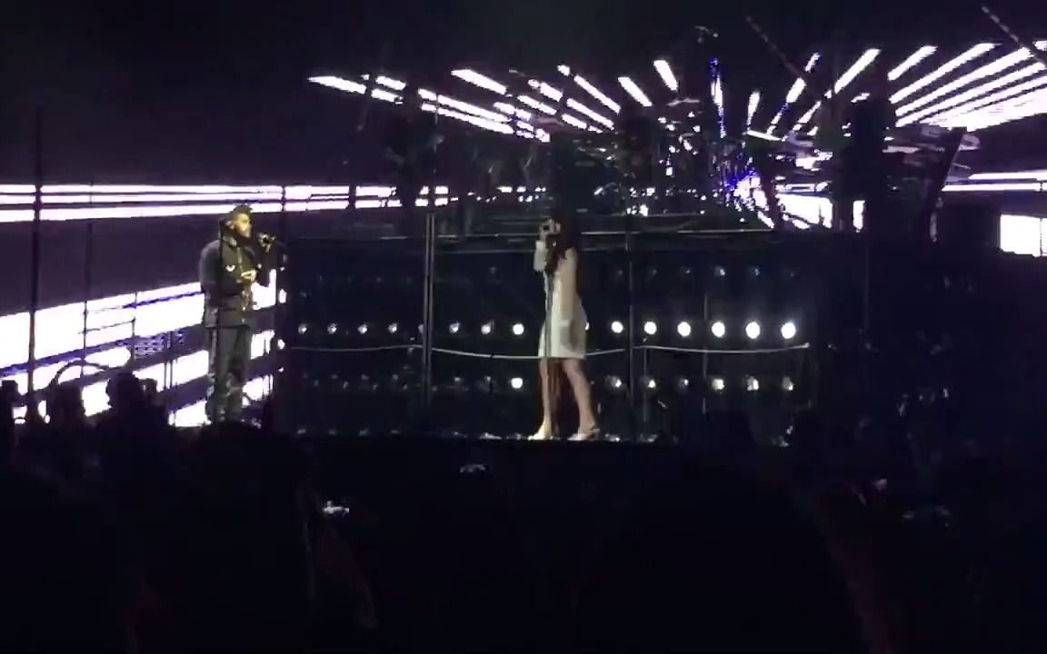 [图]The Weeknd & Lana Del Rey – Prisoner (Live @ «The Forum»)