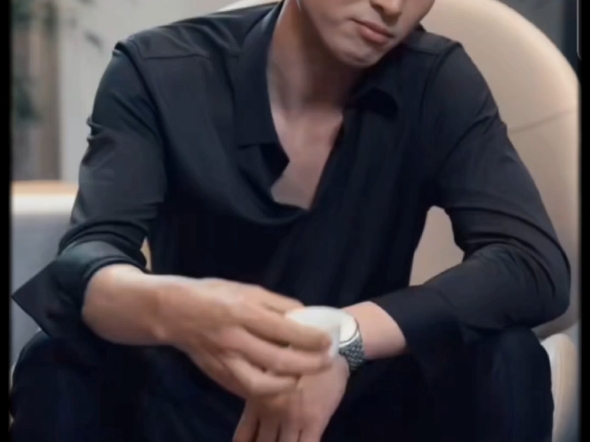 『王凯沐』你在我心似神明