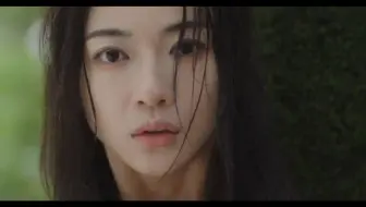 现在的剧都流行唇彩了吗？我居然觉得吴谨言的唇形还挺好看的