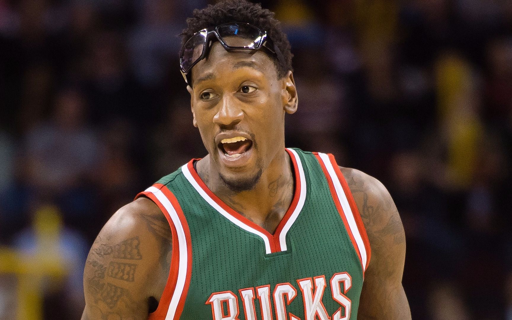 nba2kol2s7赛季文艺蓝领拉里桑德斯实战测评这个眼镜就值1000万