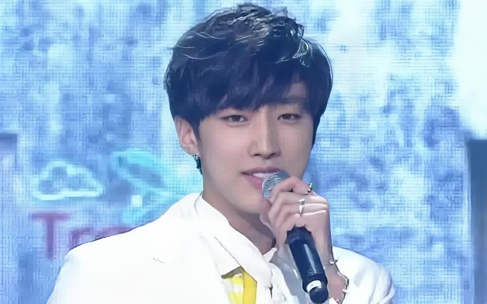 [图]B1A4 - Lonely + Solo Day (141219 KBS年末特辑)