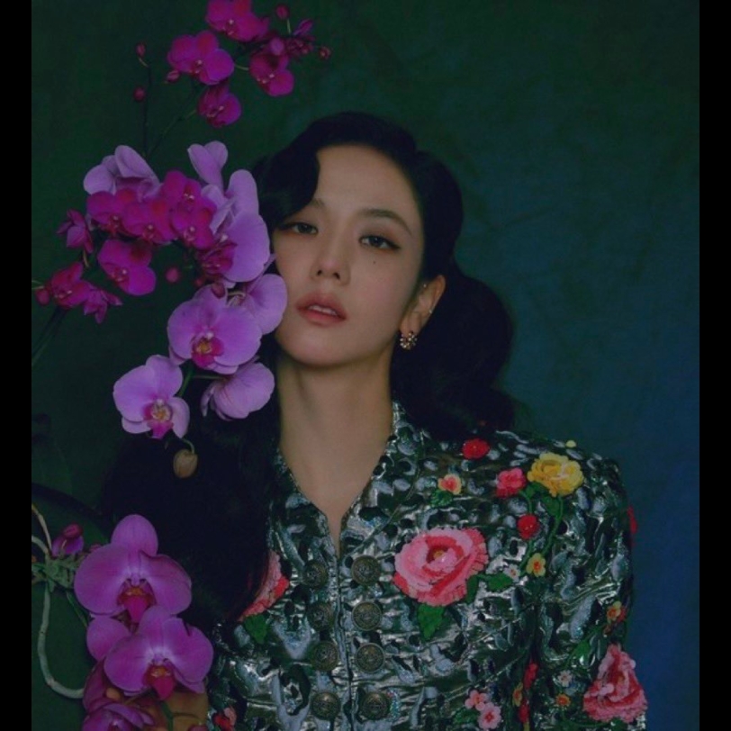 jisoo solo 未公开照片更新