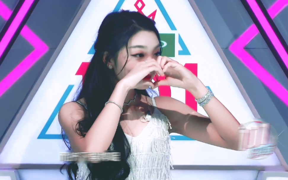 李紫婷创造101│逆光婷宝座可爱混剪