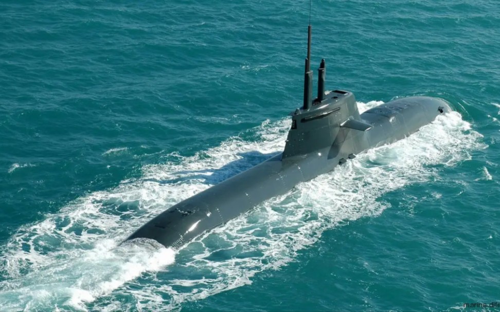 意大利共装备了2批次共四艘212潜艇,意大利命名为托达罗todaro级潜艇