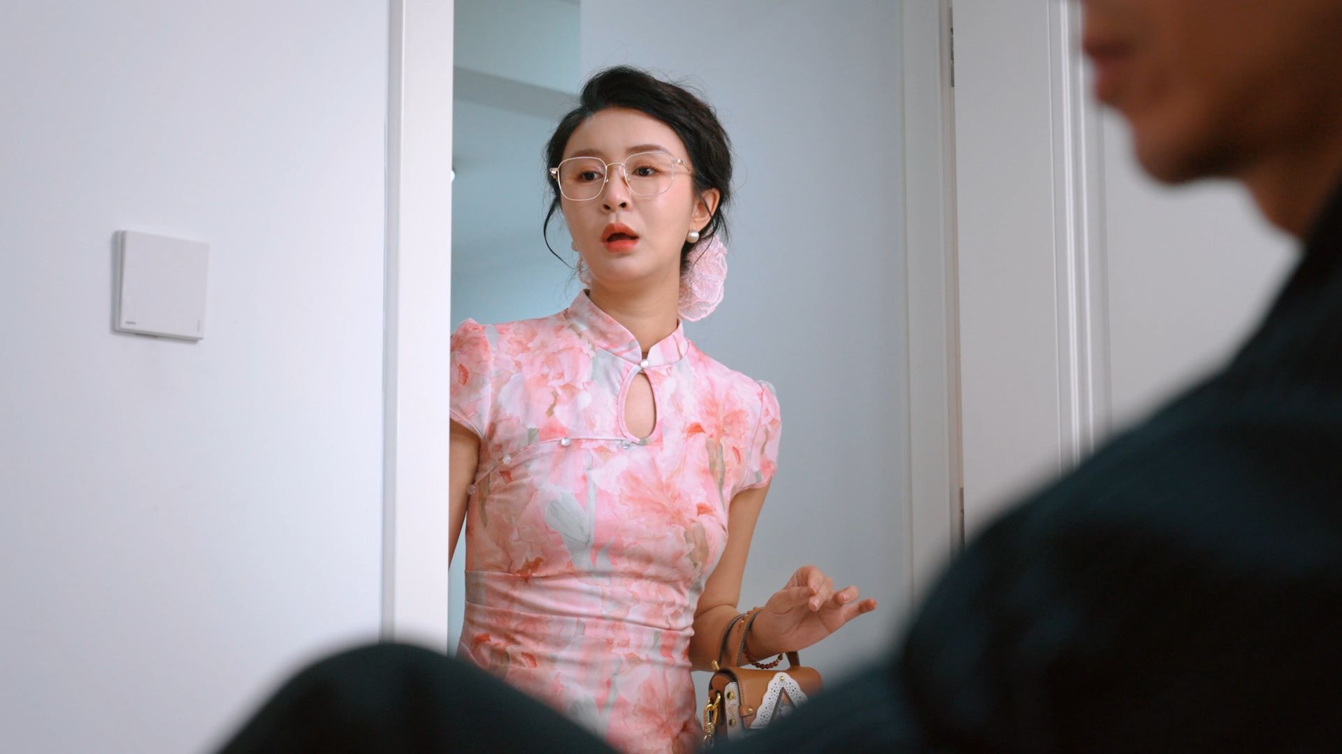 给句痛快话，是对喜欢你的人最大的尊重海报