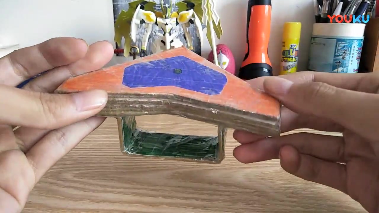 黄jin上传自制diy盖亚奥特曼蓝宝锥