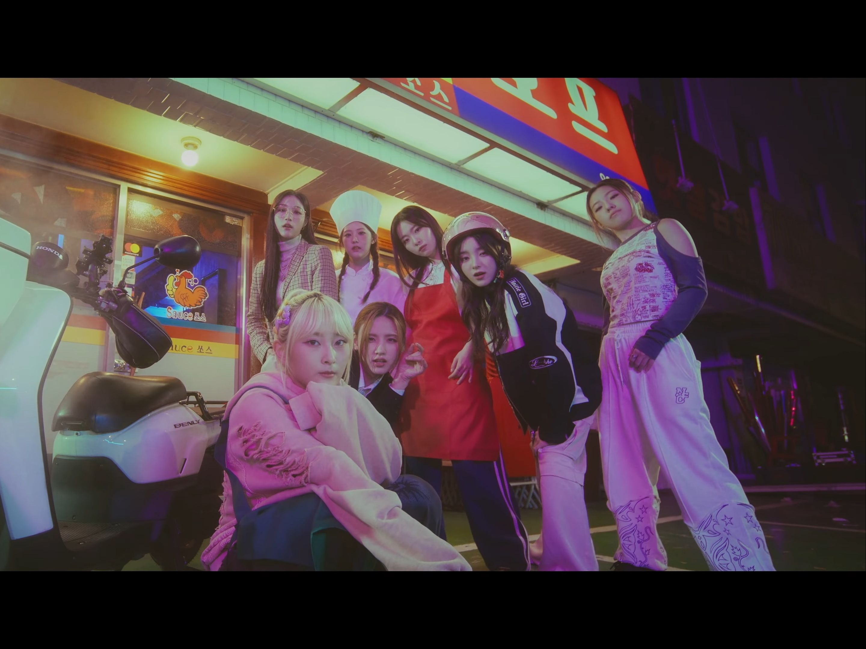 ichillin - demigod (4k)