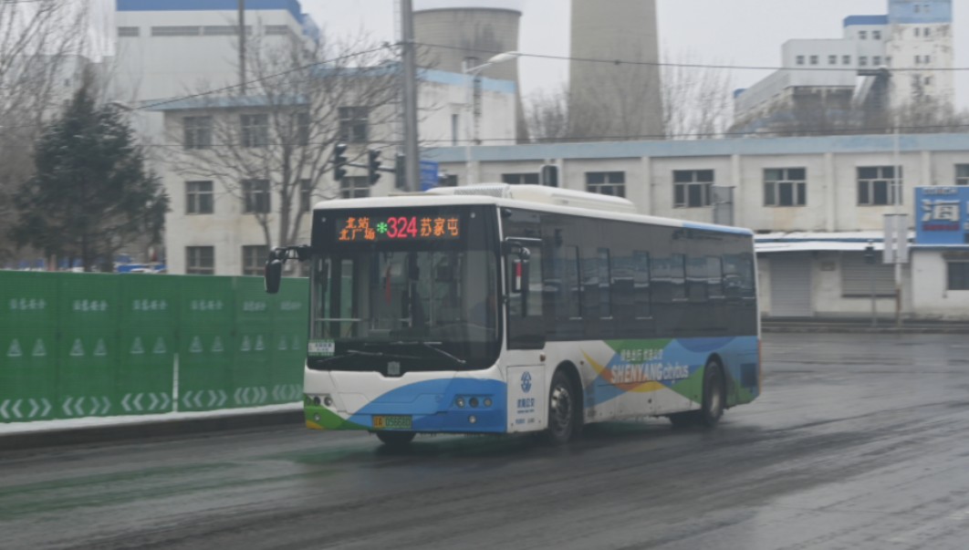 致·沈阳客运集团沈苏324路公交(库存图片)