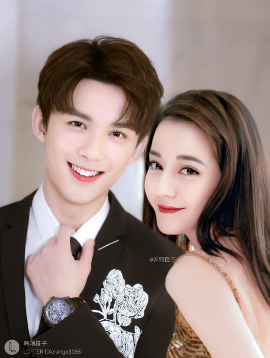 【磊丽风行】手动同框,美颜盛宴,圈地自萌(图源看水印)_哔哩哔哩_bili