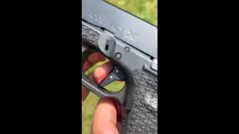 Download Video: 格洛克19的终极造型？AccuracyX出品的战术Glock19