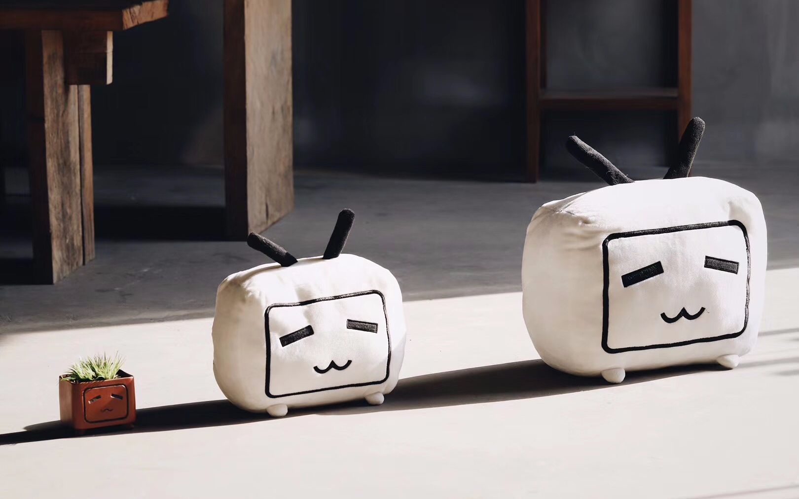 如何正确的制作头上长草的b站小电视_哔哩哔哩 (゜-゜)つロ 干杯