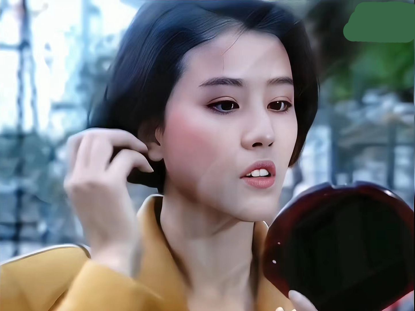 周海媚献唱《义不容情》主题曲,演唱水平简直与黄日华不分秋色