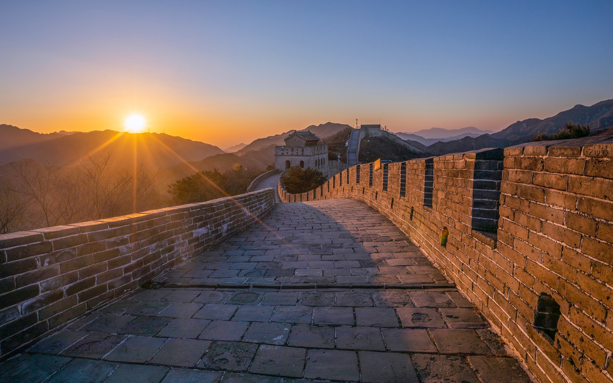 2022年北京延庆八达岭长城第一缕阳光 拍了3500张照片合成视频