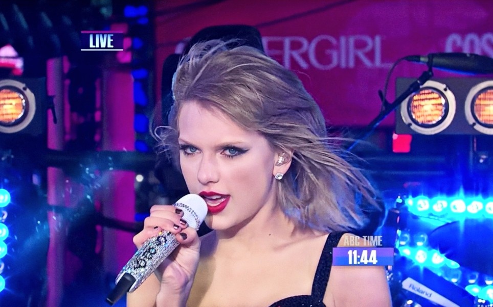 [图]【Taylor Swift】霉霉跨年表演《Welcome to New York》和《Shake It Off》无台标版现场回顾！